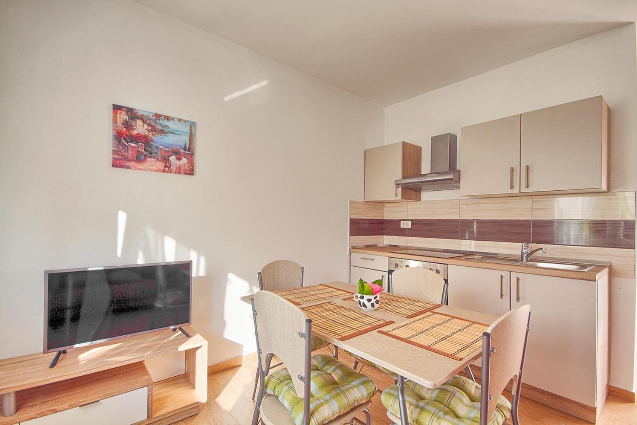 Apartman Mishel 2 Fažana Exteriör bild